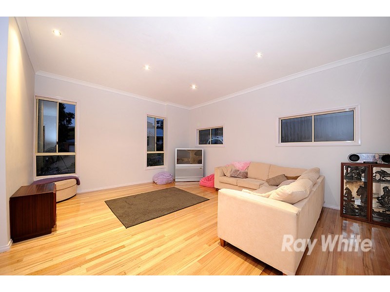 5 Chloe Court, Beaconsfield VIC 3807