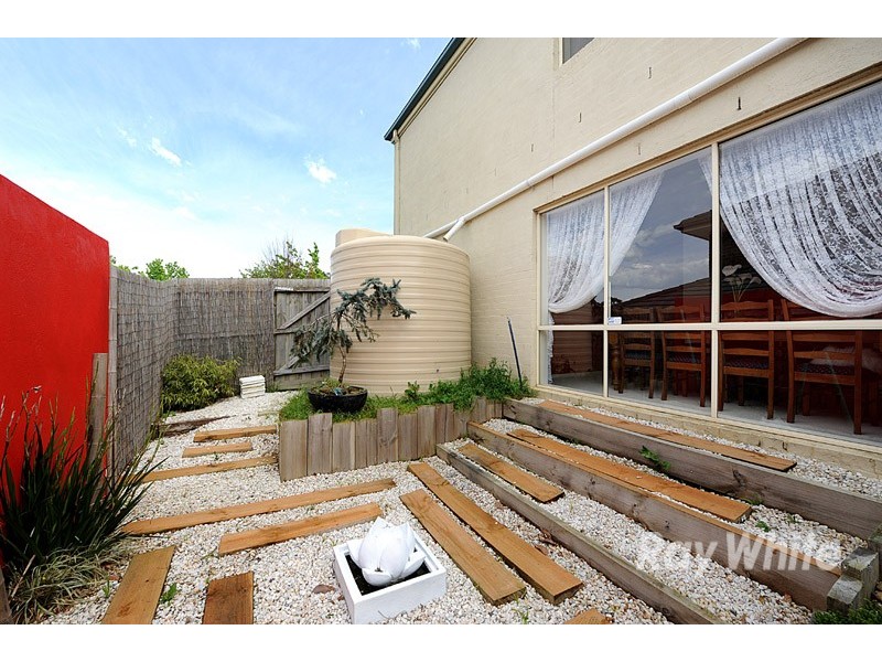 18 Toptani Drive, Narre Warren South VIC 3805