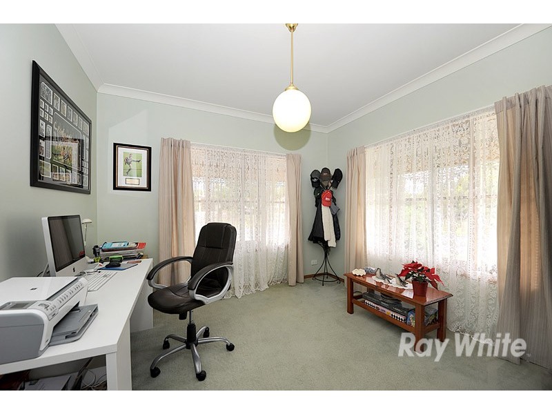 53 Jerildere Drive, Berwick VIC 3806