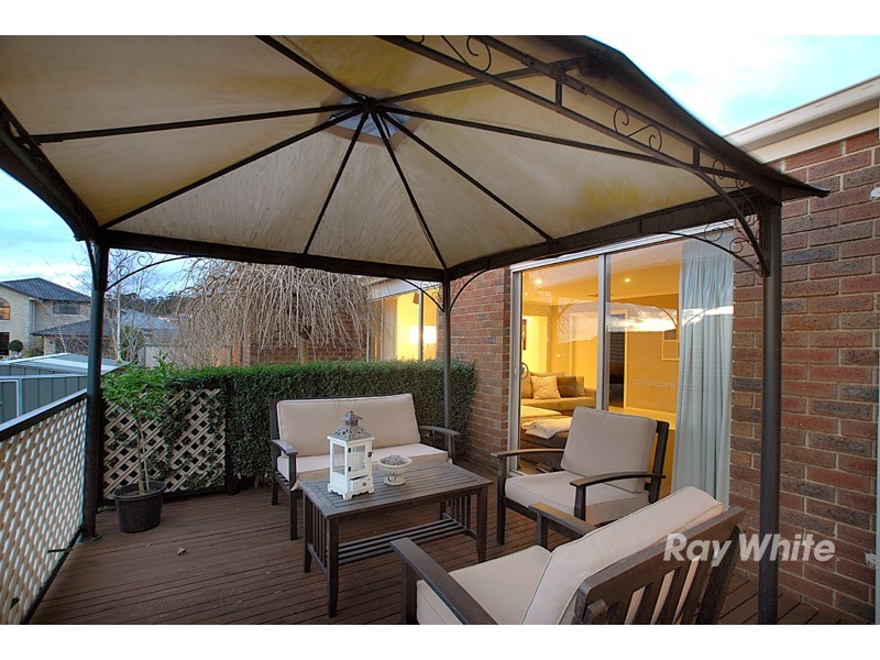 97  Montbrae Circuit, Narre Warren VIC 3805