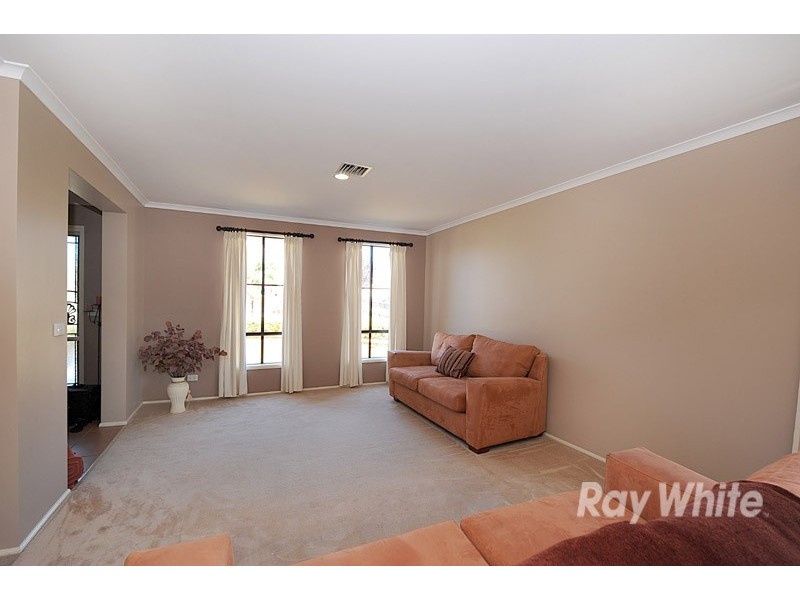 13 Pimento Close, Narre Warren South VIC 3805