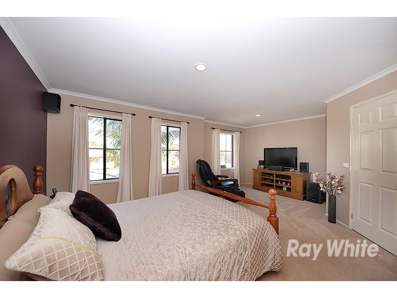 13 Pimento Close, Narre Warren South VIC 3805