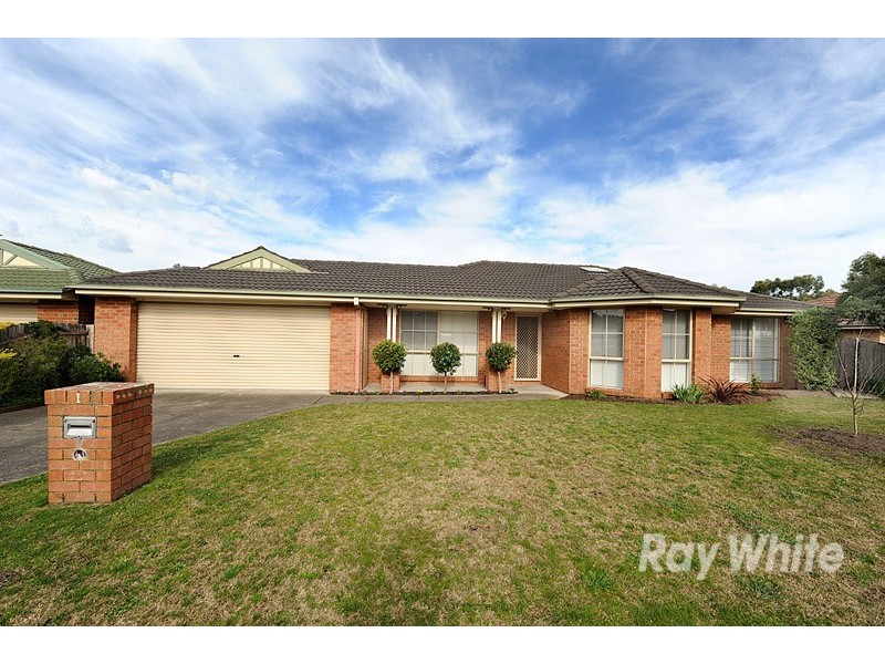 1 Cooma Court, Berwick VIC 3806