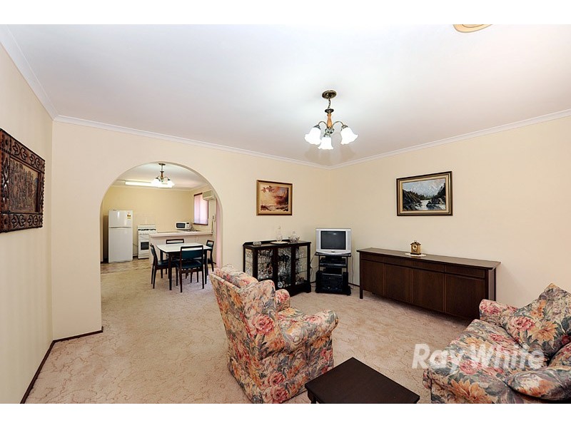 1 Wirrabarra Place, Berwick VIC 3806