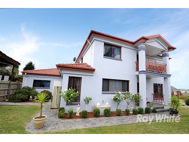 22 Sienna Crescent, Endeavour Hills VIC 3802