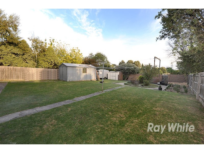 54 Sweeney Drive, Narre Warren VIC 3805