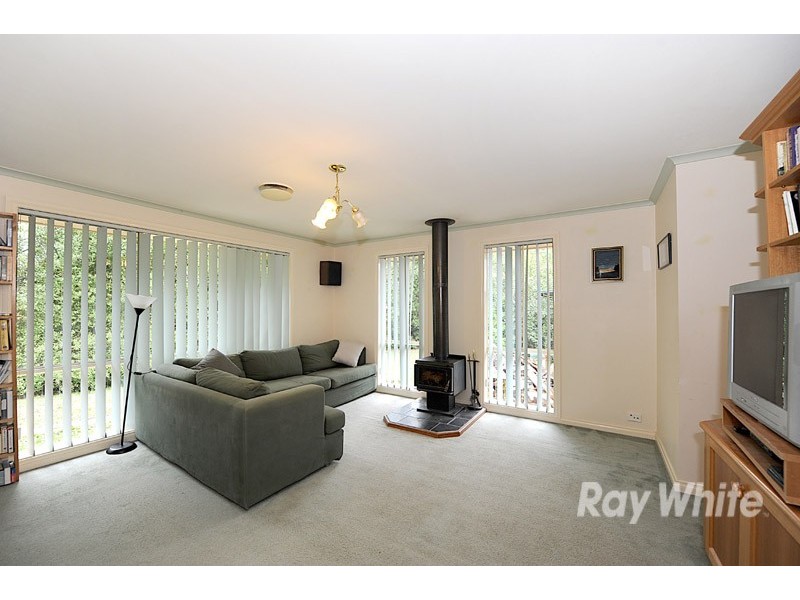 3 Kingsmere Drive, Berwick VIC 3806