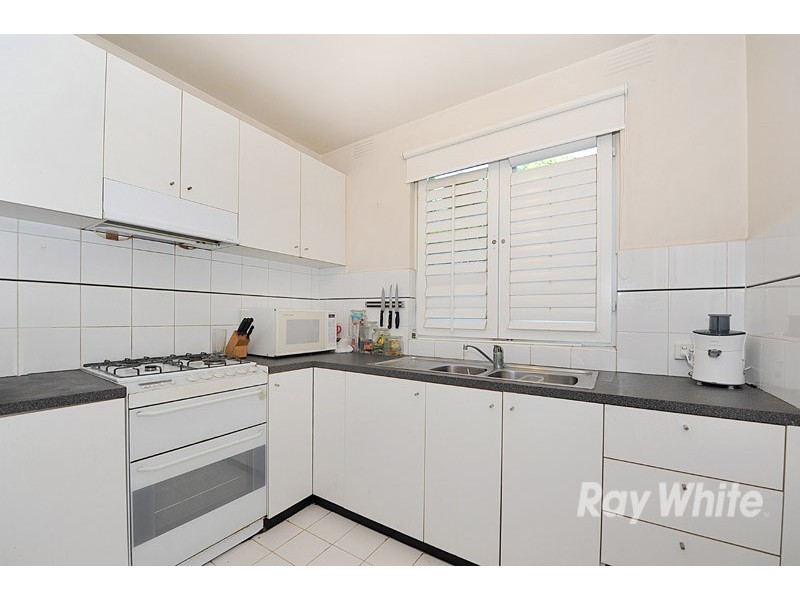 Unit 4/4 Hartpury Avenue, Elwood VIC 3184