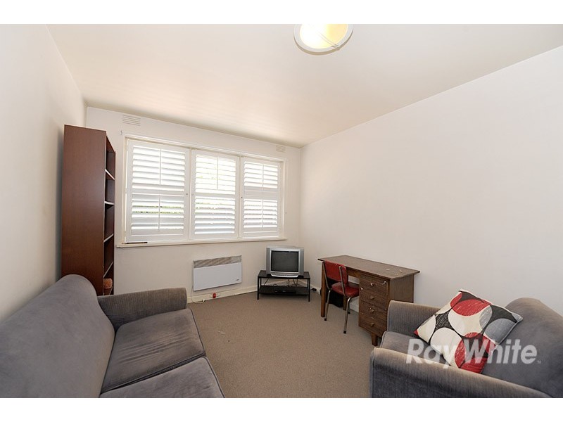 Unit 4/4 Hartpury Avenue, Elwood VIC 3184