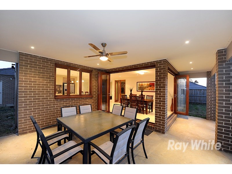 6 Misty Close, Berwick VIC 3806