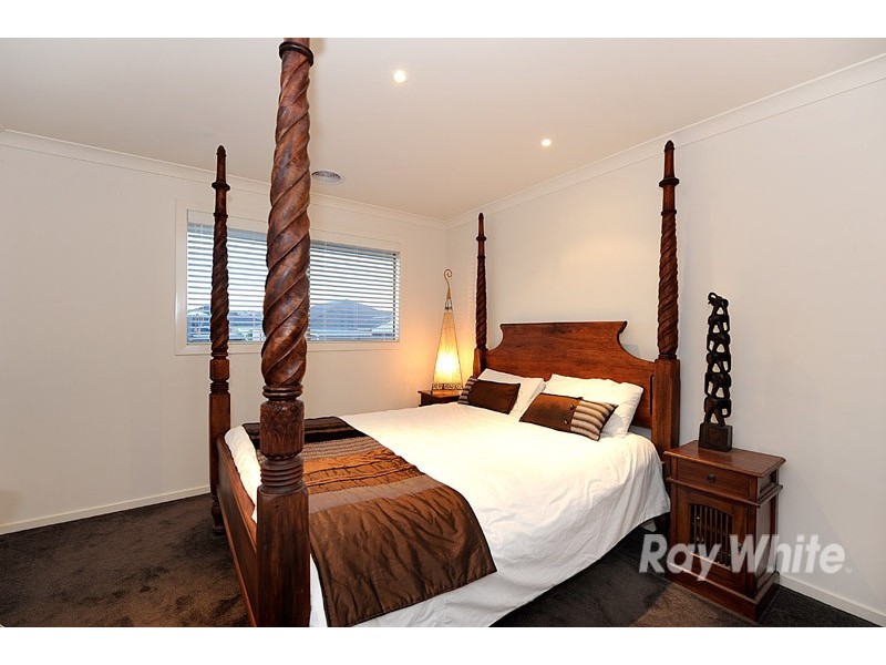 6 Misty Close, Berwick VIC 3806