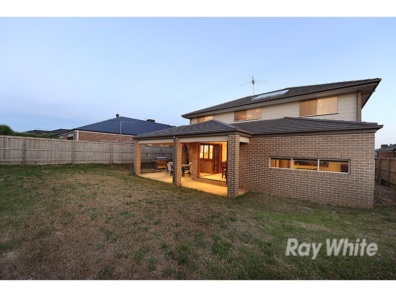 6 Misty Close, Berwick VIC 3806