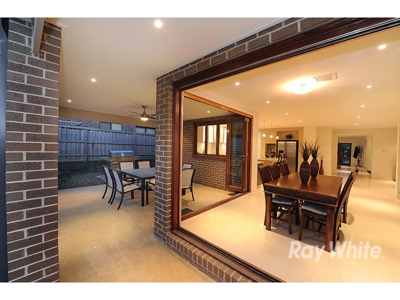 6 Misty Close, Berwick VIC 3806