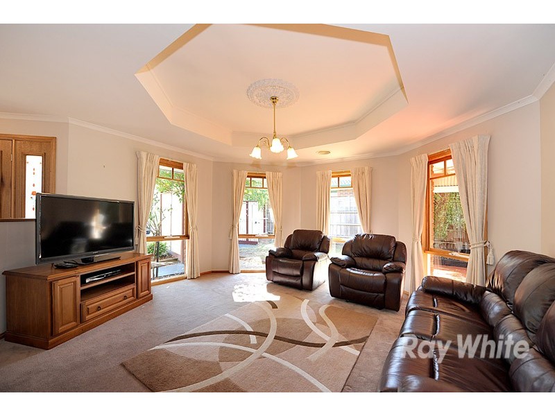 14 Jerilderie Drive, Berwick VIC 3806