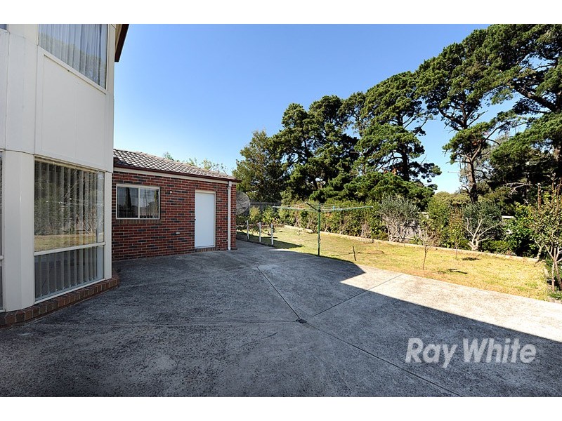 16 Eureka Crescent, Narre Warren VIC 3805