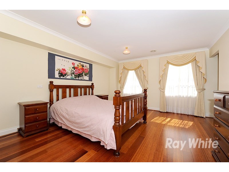 16 Eureka Crescent, Narre Warren VIC 3805