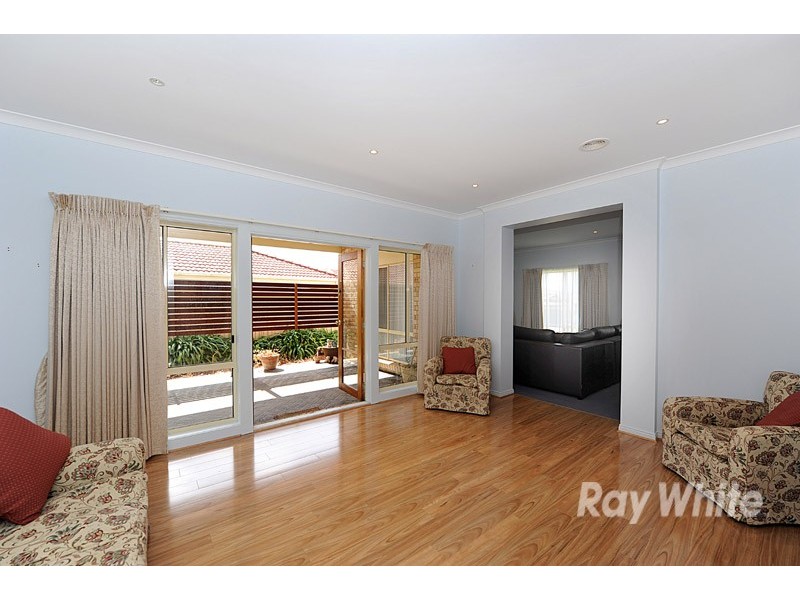 8 Bundoora Court, Narre Warren South VIC 3805
