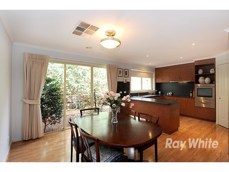 8 Bundoora Court, Narre Warren South VIC 3805