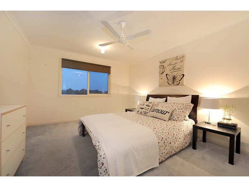 10 Logan Place, Berwick VIC 3806