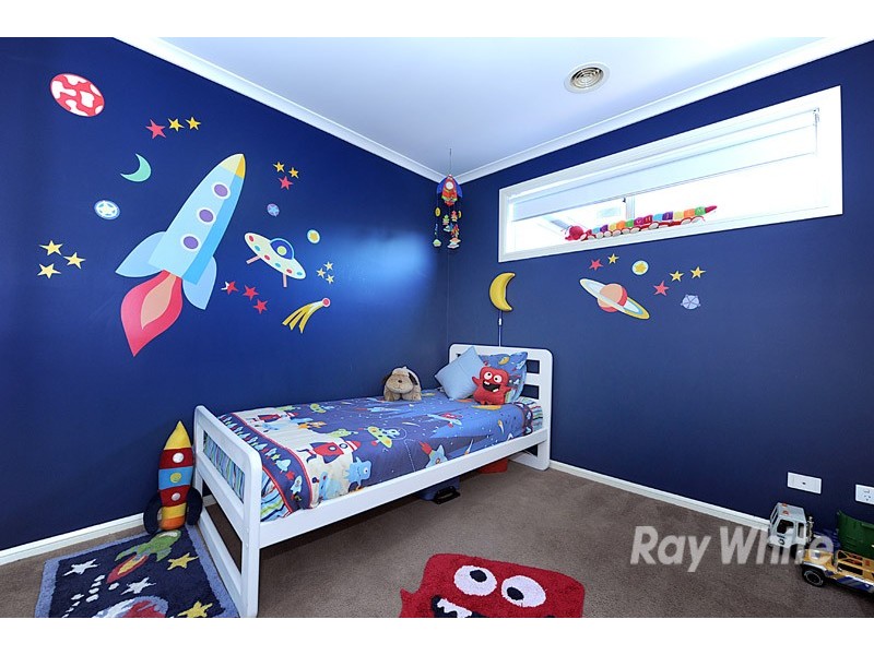 44 Hillgrove Crescent, Berwick VIC 3806