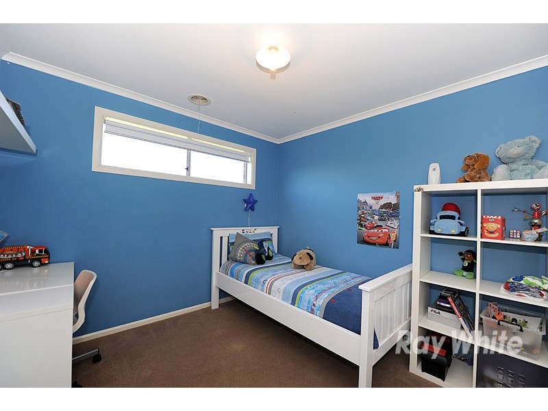 44 Hillgrove Crescent, Berwick VIC 3806