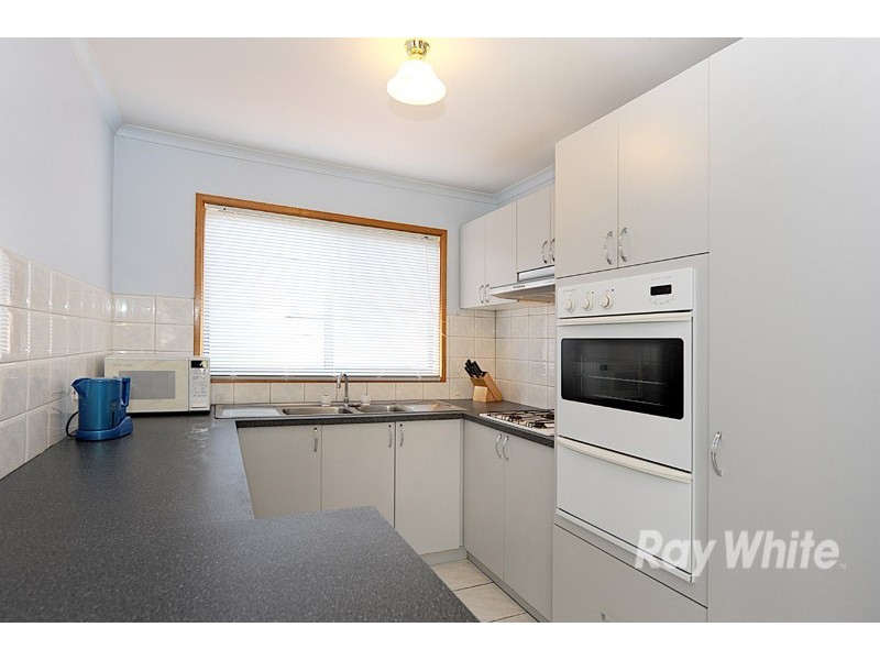 10 England Walk, Narre Warren South VIC 3805