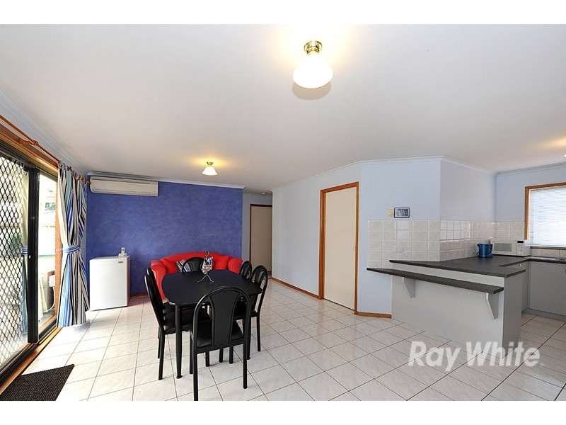 10 England Walk, Narre Warren South VIC 3805