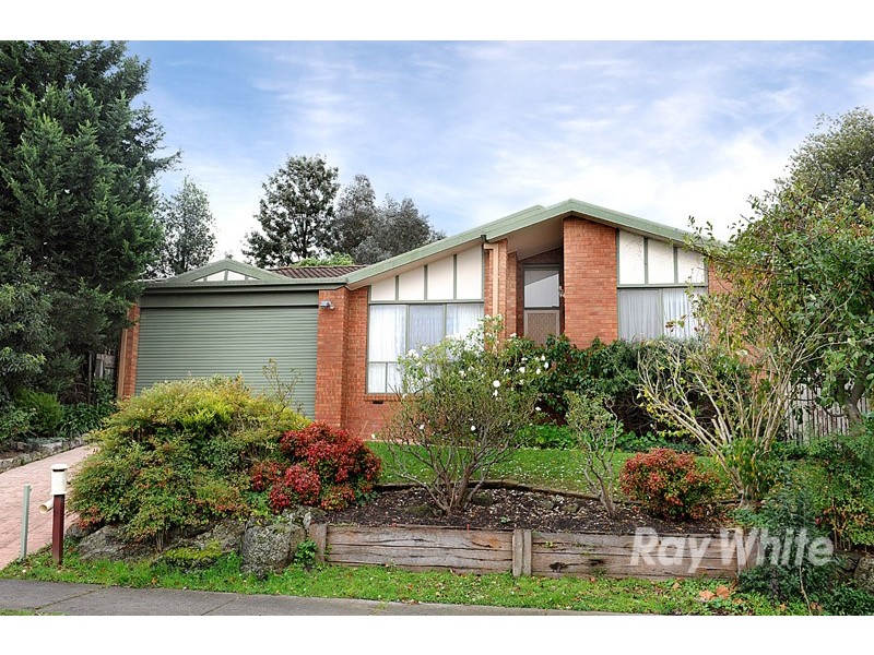 98 Mansfield Street, Berwick VIC 3806