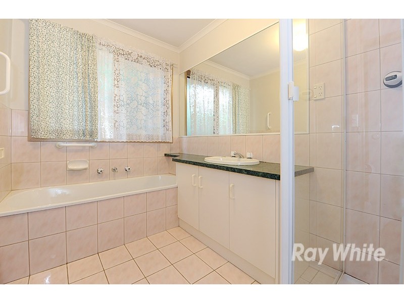 98 Mansfield Street, Berwick VIC 3806