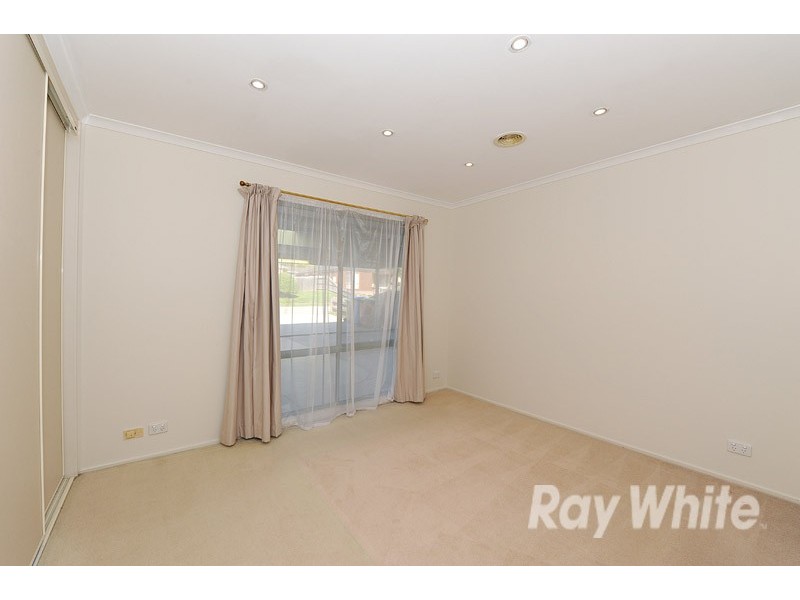 57 Jarryd Crescent, Berwick VIC 3806