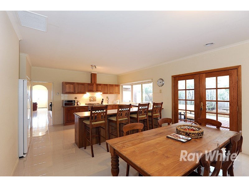 22 Ellesse Way, Berwick VIC 3806