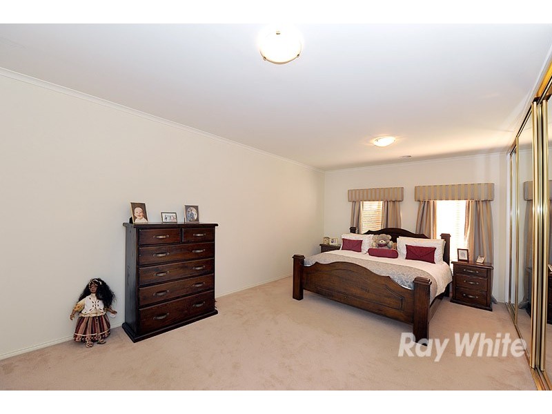 22 Ellesse Way, Berwick VIC 3806