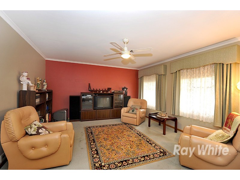 10 Magarra Crescent, Berwick VIC 3806