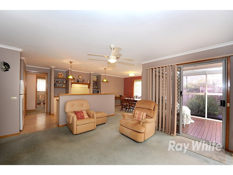 10 Magarra Crescent, Berwick VIC 3806