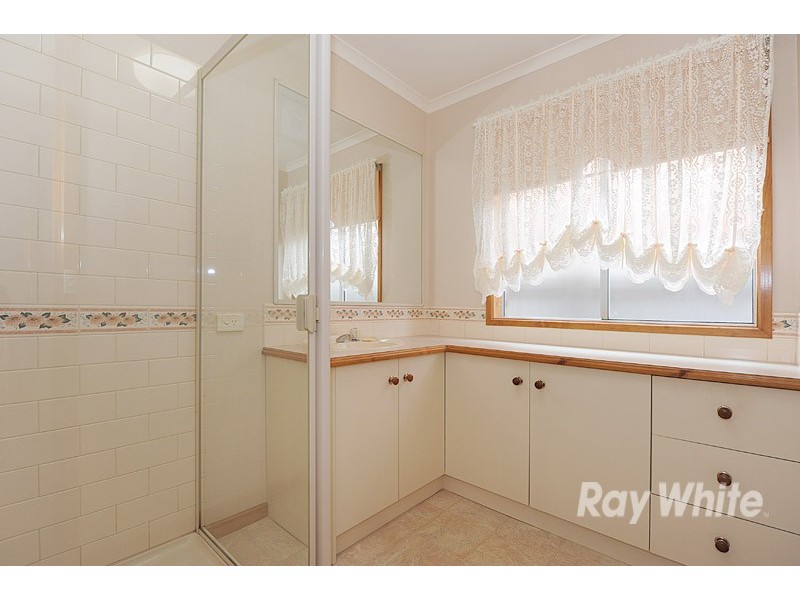 10 Magarra Crescent, Berwick VIC 3806