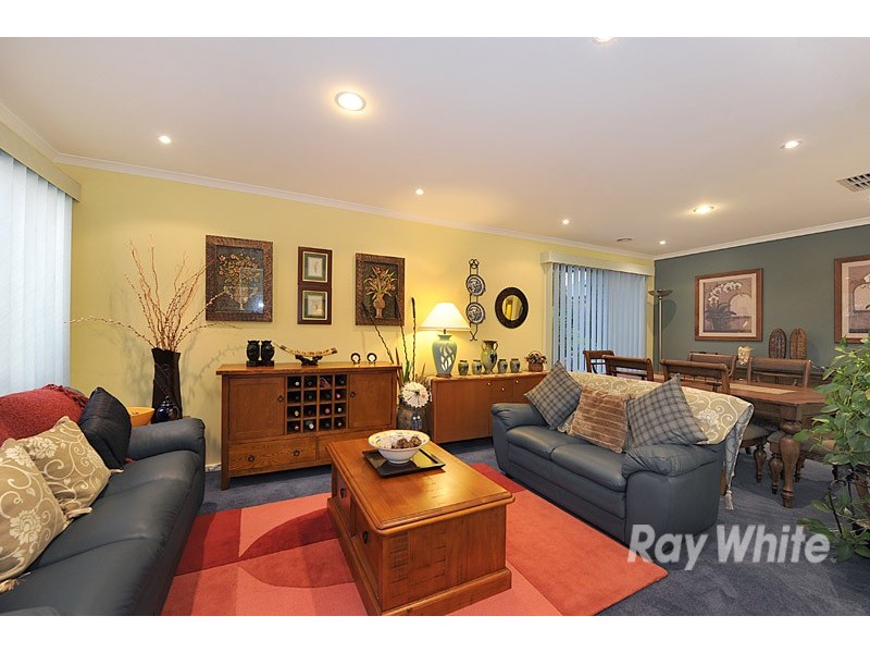 10 Liverpool Court, Narre Warren South VIC 3805