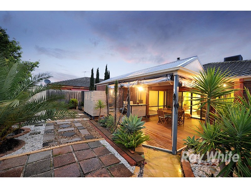 10 Liverpool Court, Narre Warren South VIC 3805