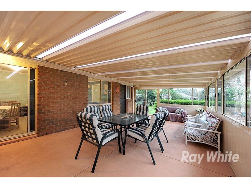 5 Lexcen Close, Berwick VIC 3806