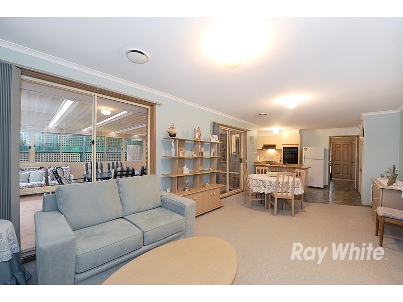 5 Lexcen Close, Berwick VIC 3806