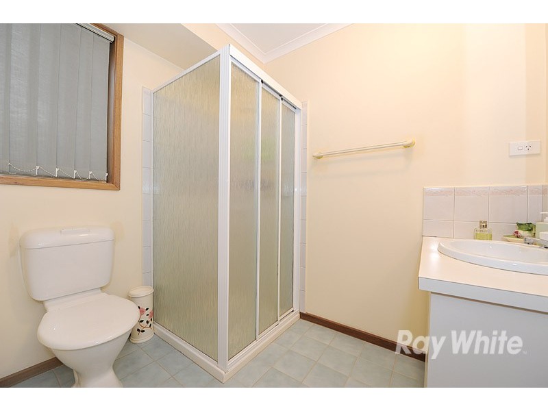 5 Lexcen Close, Berwick VIC 3806