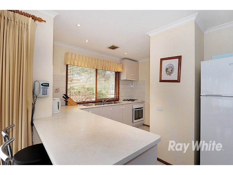 37 Valley View Crescent, Berwick VIC 3806