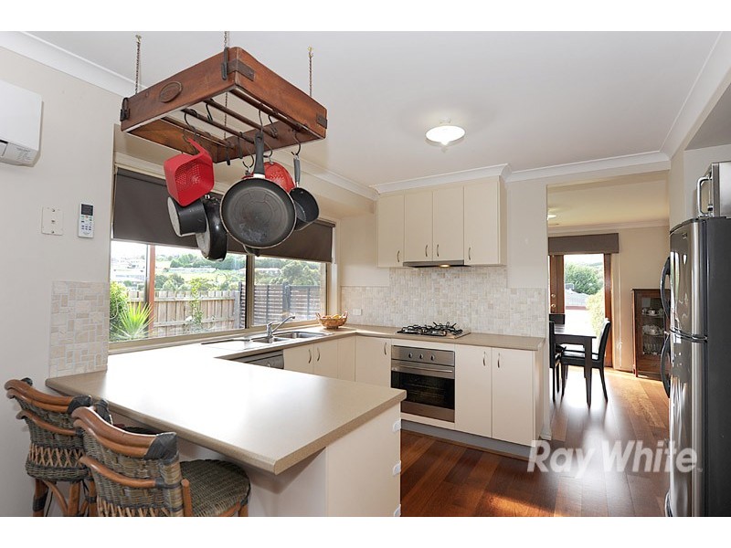 9 Fantail Way, Berwick VIC 3806