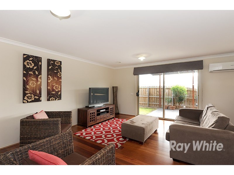 9 Fantail Way, Berwick VIC 3806
