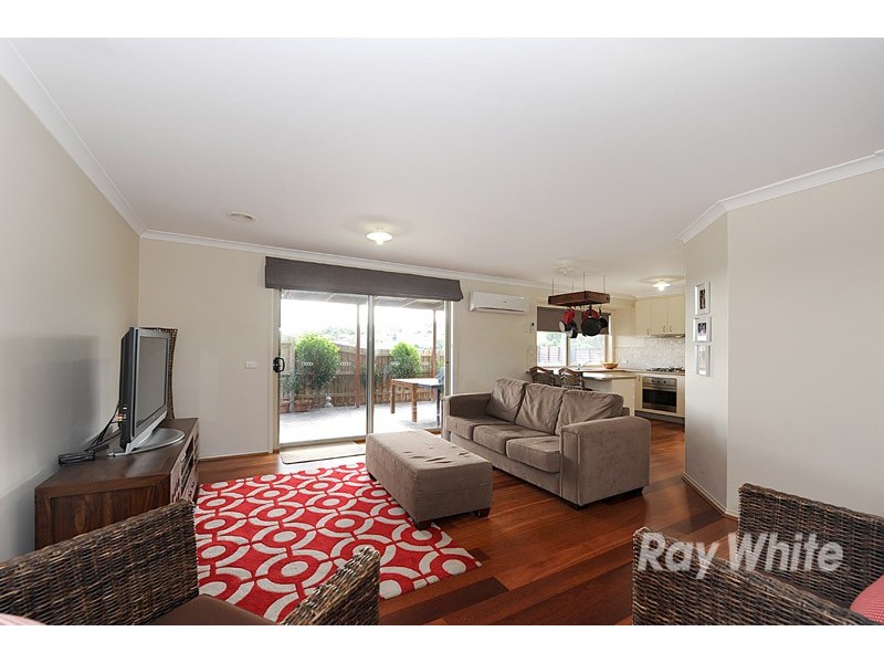 9 Fantail Way, Berwick VIC 3806