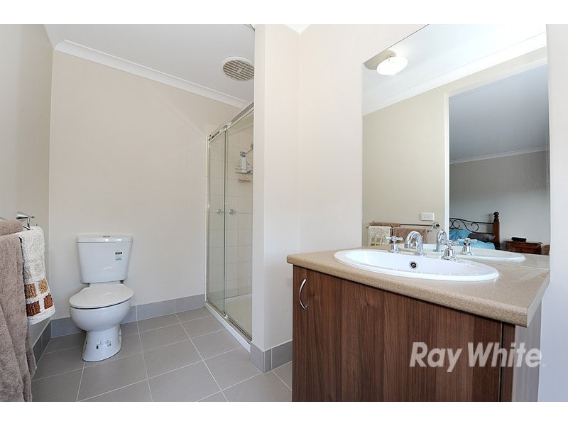 9 Fantail Way, Berwick VIC 3806