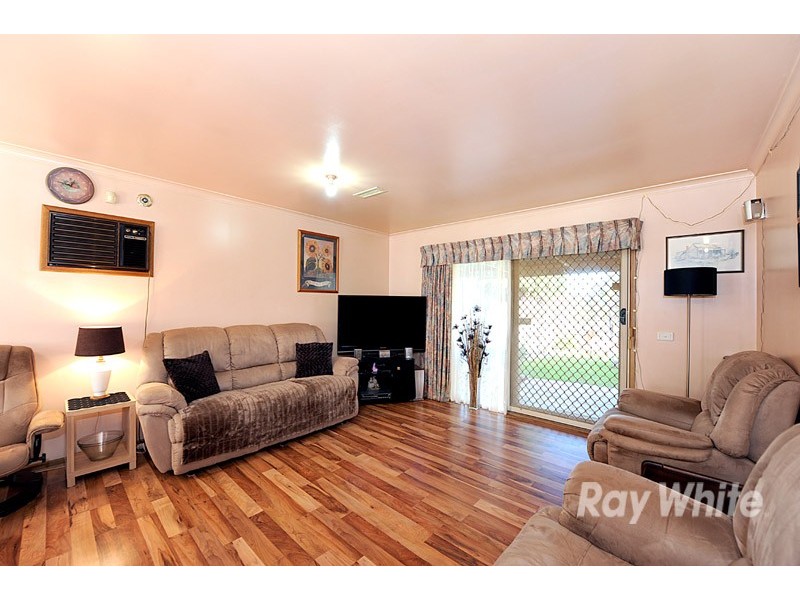 2 Kingsmere Drive, Berwick VIC 3806