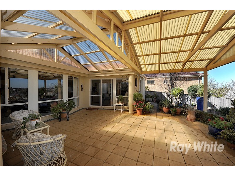 125 Montbrae Circuit, Narre Warren VIC 3805