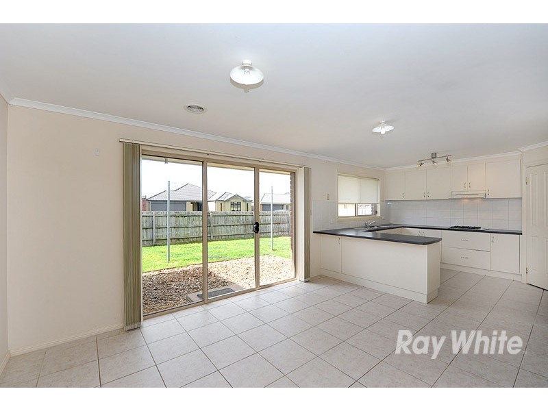 58 Sandalwood Drive, Pakenham VIC 3810