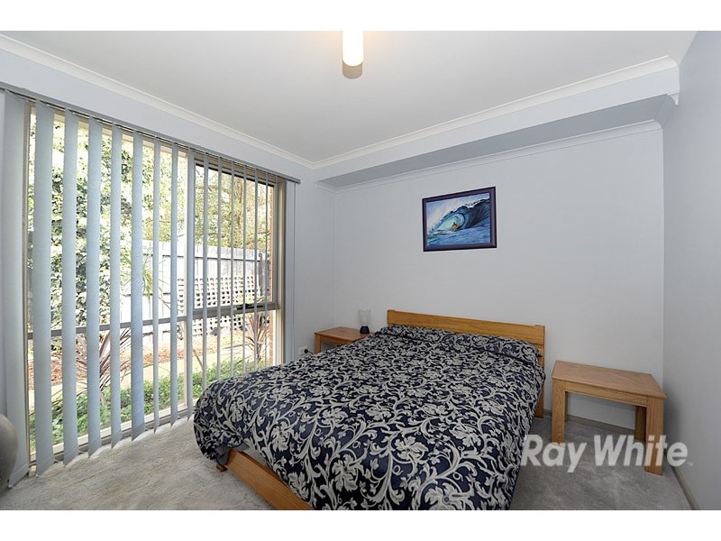 16 Leonie Court, Narre Warren VIC 3805