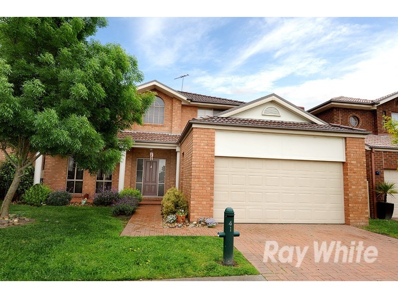41 Amhurst Drive, Narre Warren South VIC 3805